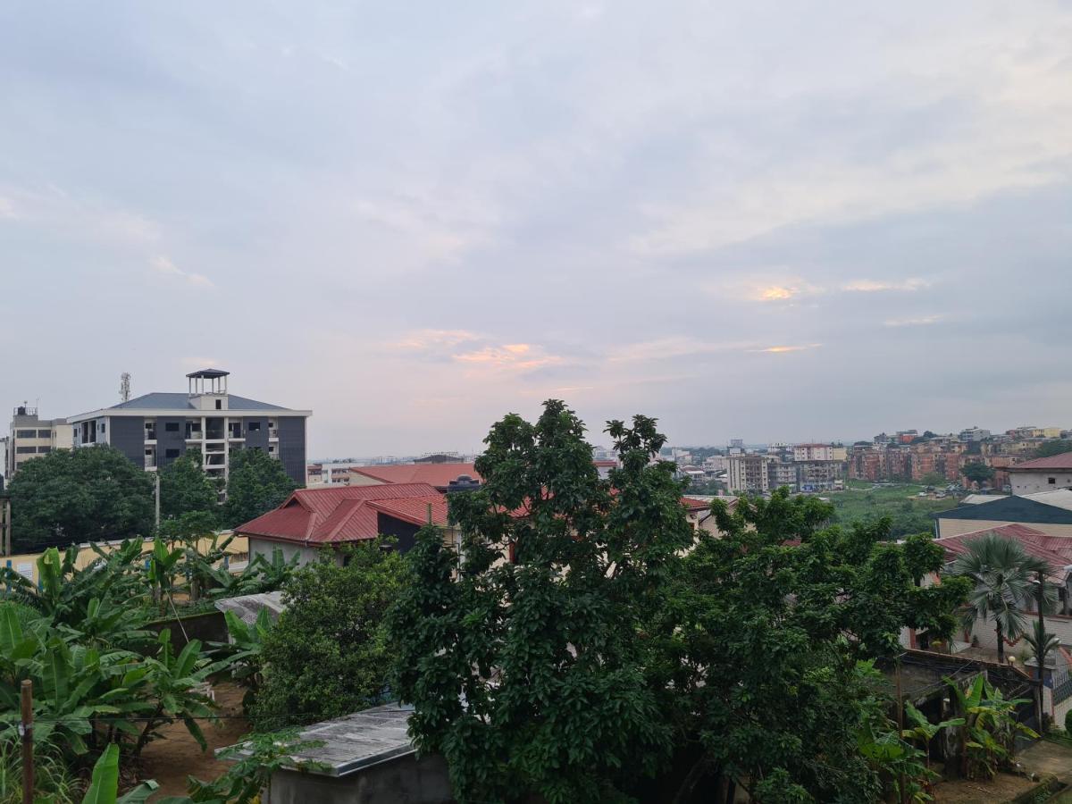 Dolce Vita Palacio Douala Buitenkant foto