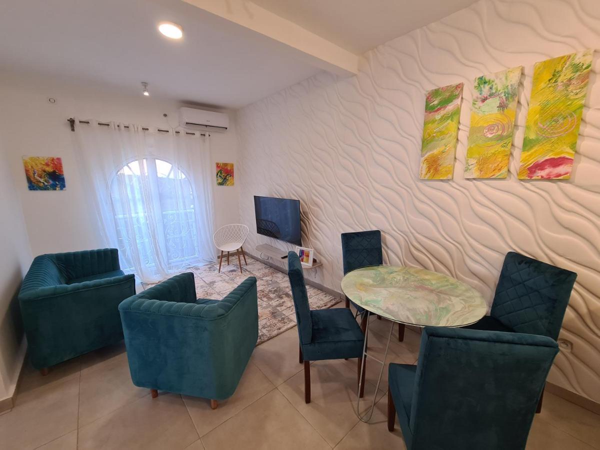 Dolce Vita Palacio Douala Kamer foto
