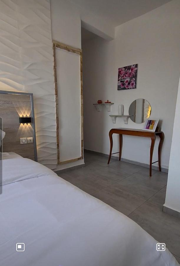 Dolce Vita Palacio Douala Buitenkant foto
